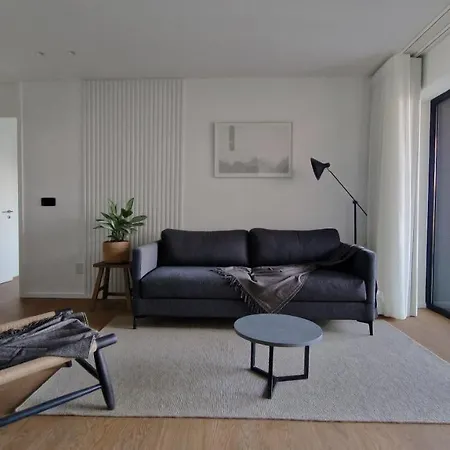 Roots Loft By Lovelystay *