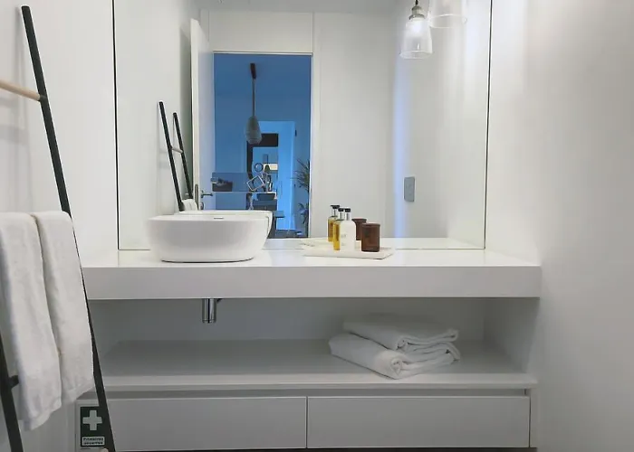 Апартаменты Roots Loft By Lovelystay