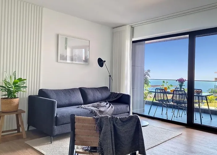 Roots Loft By Lovelystay شقة فونشال