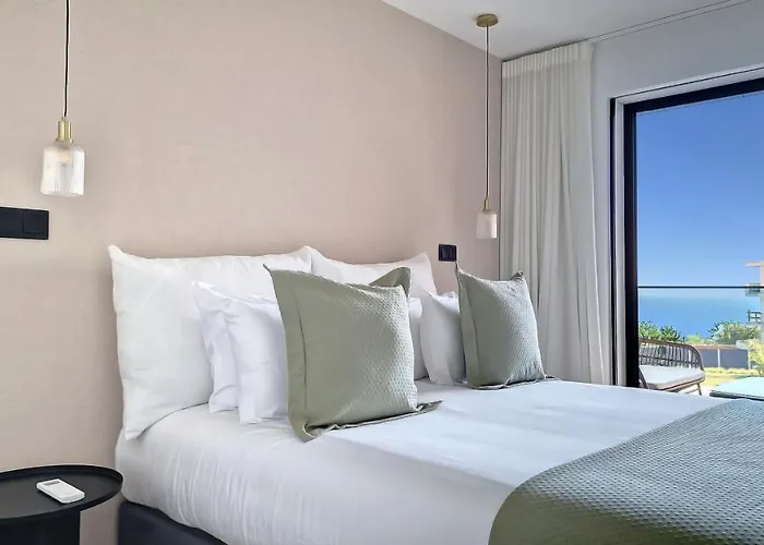 Roots Loft By Lovelystay * فونشال